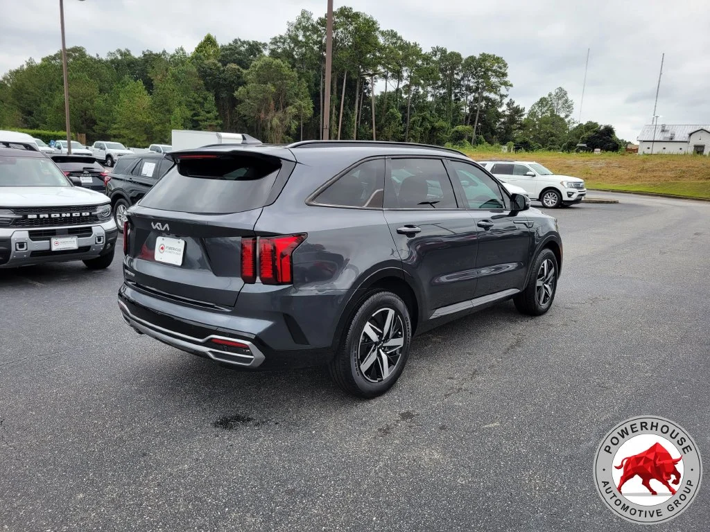 Used 2023 Gray Kia EX image 5