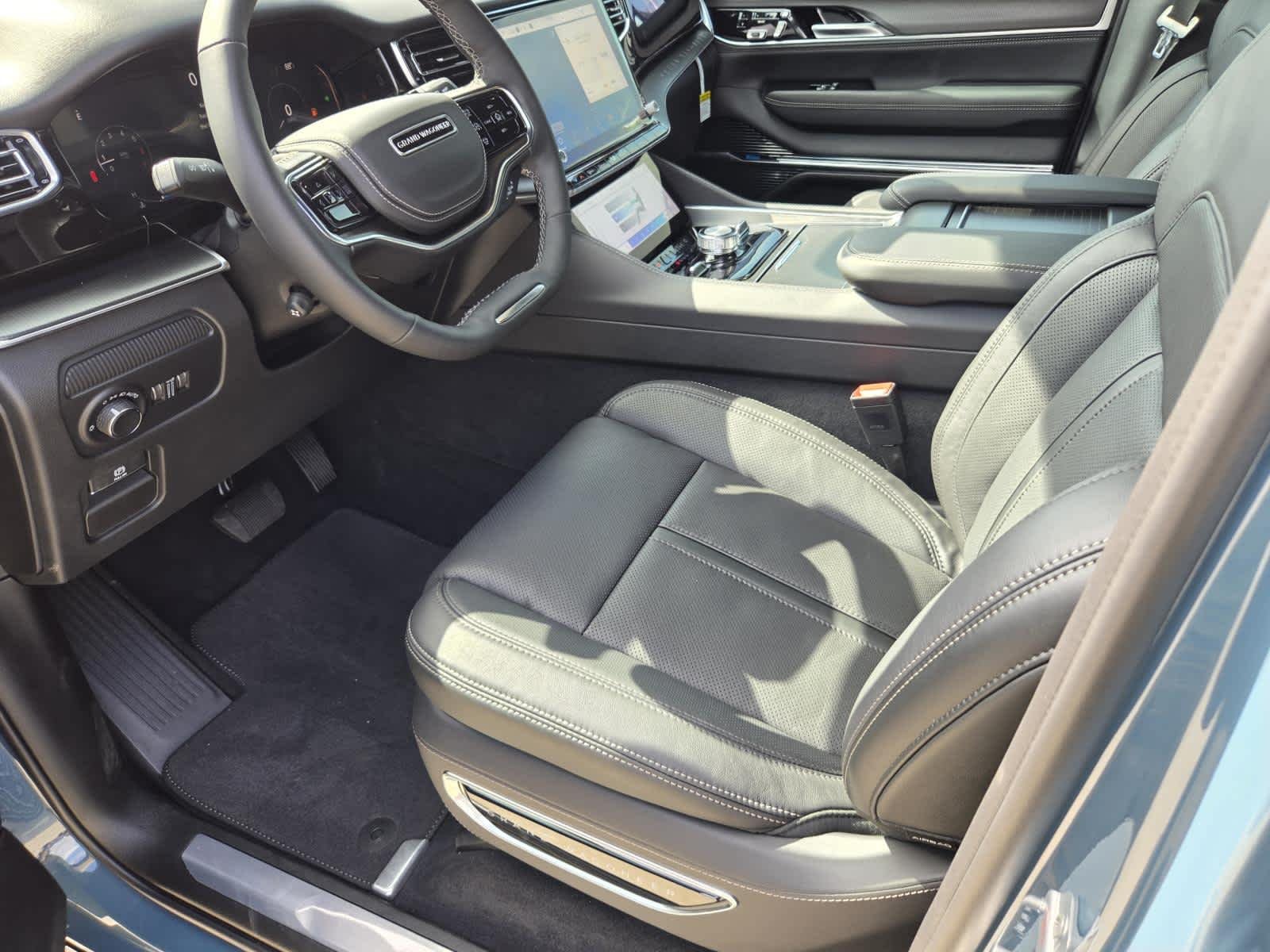 New 2026 Steel Blue Jeep Summit Obsidian image 14