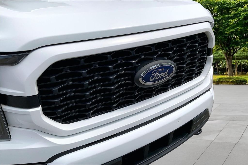 Used 2023 White Ford XL image 31