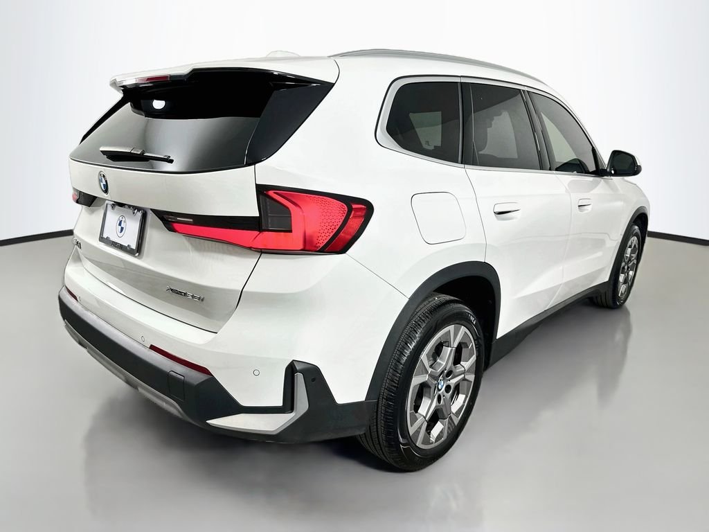 Certified Used 2023 Alpine White BMW xDrive28i image 5