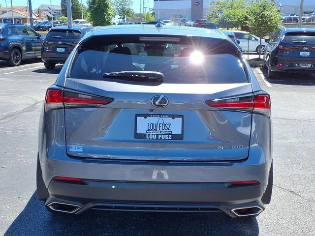 Used 2018 Gray Lexus  image 24