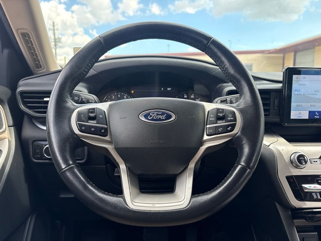Used 2022 White Ford XLT image 19