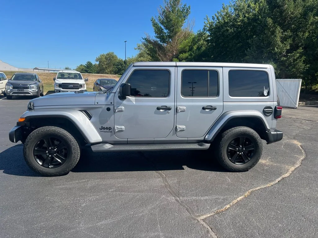 Used 2021 Billet Silver Metallic Jeep Unlimited Sahara Altitude image 5