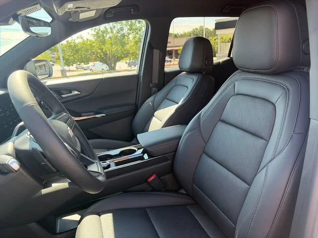 New 2027 Summit White Chevrolet LT image 16