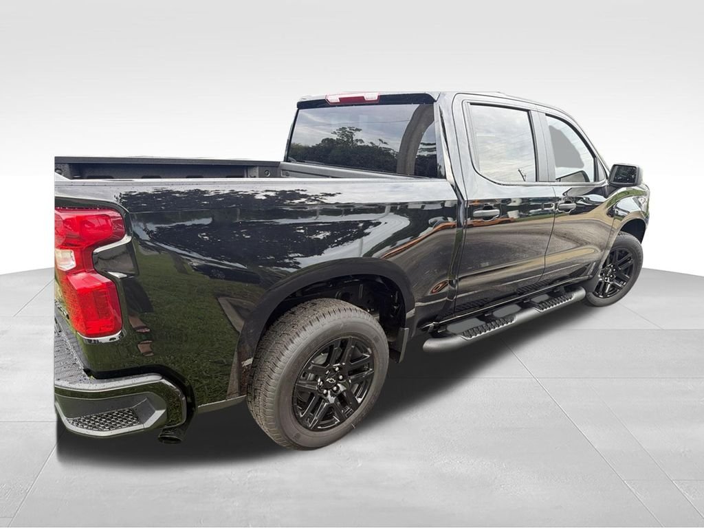 Used 2026 Black Chevrolet Custom image 4