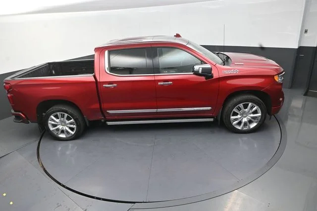 Used 2023 Red Chevrolet High Country image 19