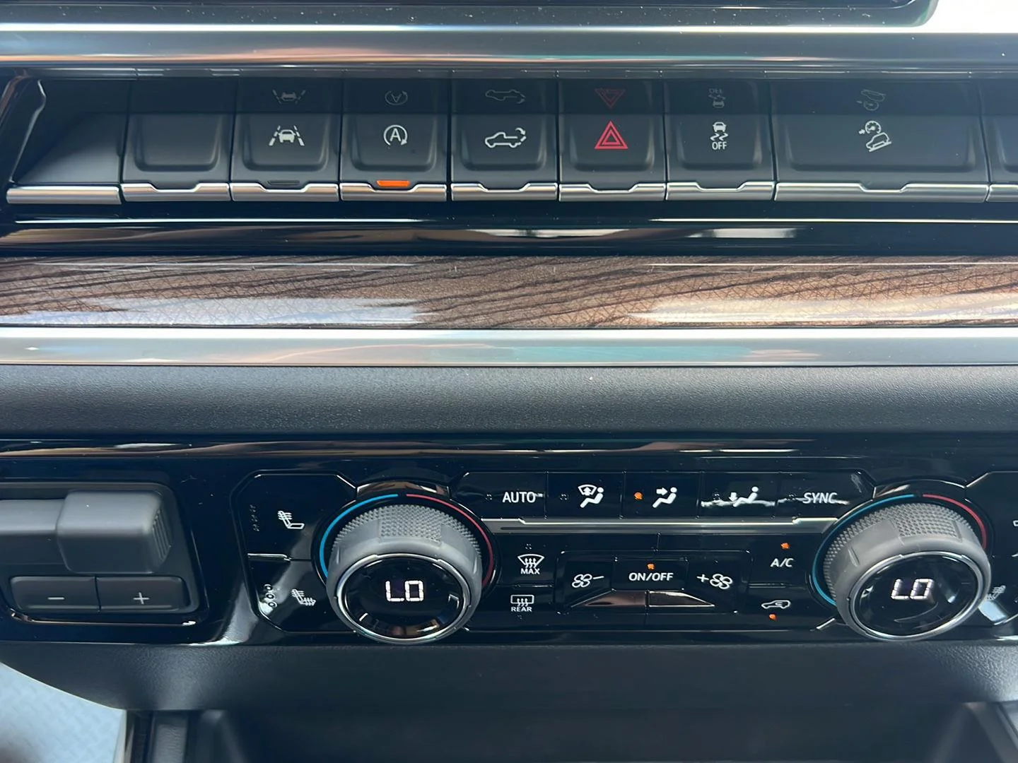 2026 Chevrolet Silverado 1500 LT - Photo 23