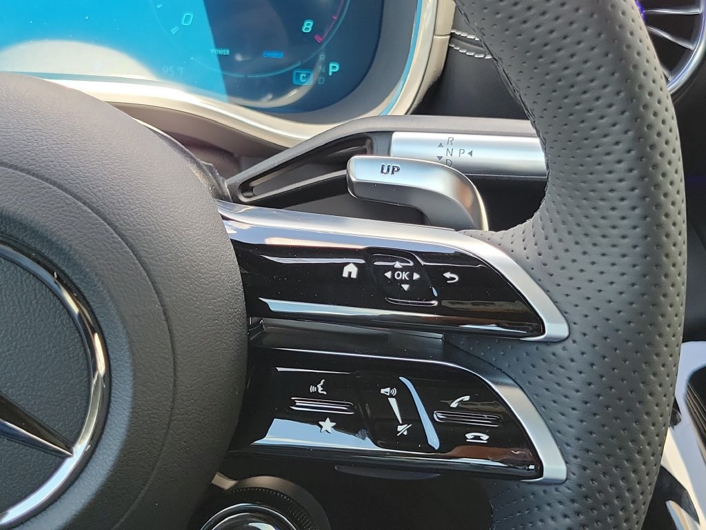 New 2027 Obsidian Black Metallic Mercedes-Benz AMG® SL 43 Roadster image 19