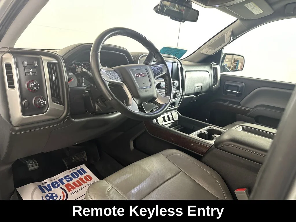 Used 2015 Silver GMC SLT image 17