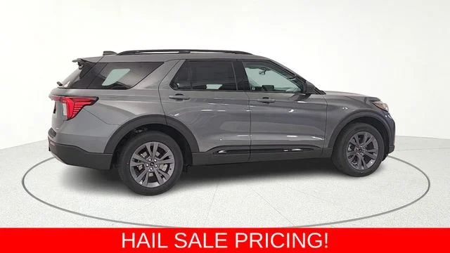New 2026 Carbonized Gray Metallic Ford Active image 8