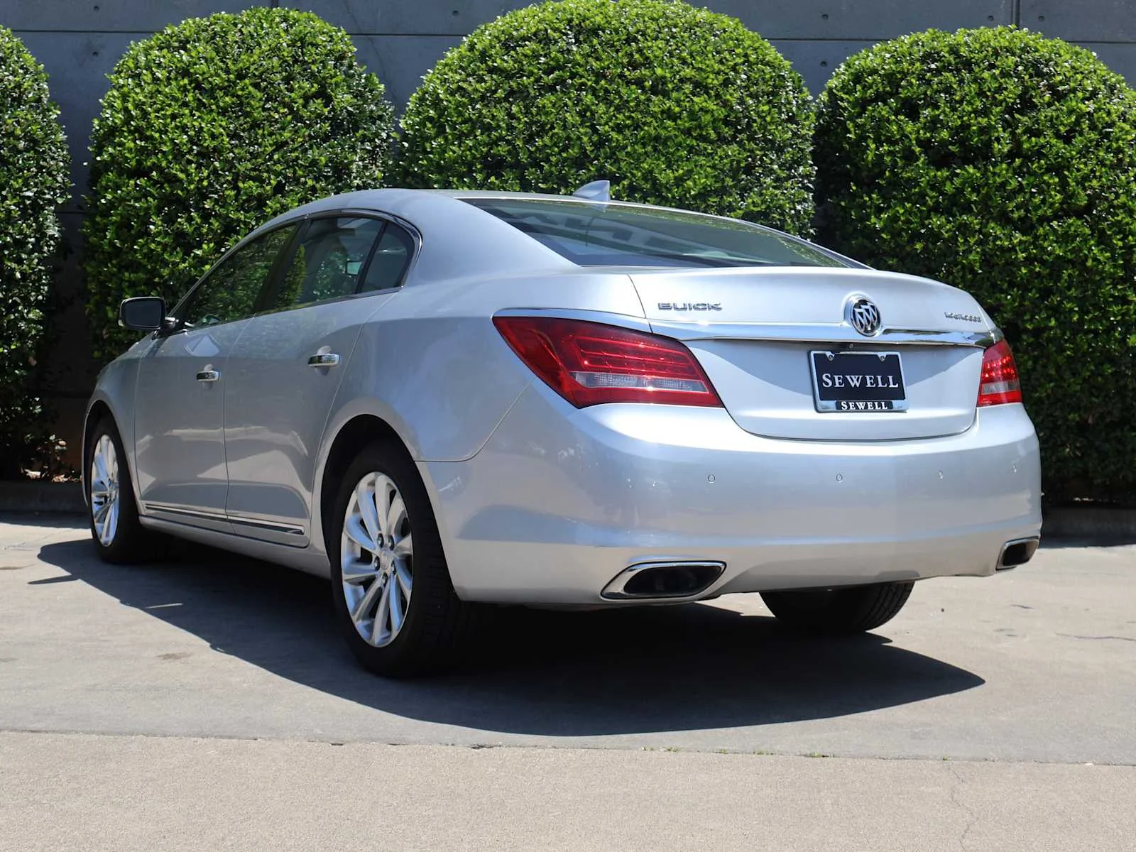 Used 2016 Quicksilver Metallic Buick Leather image 8