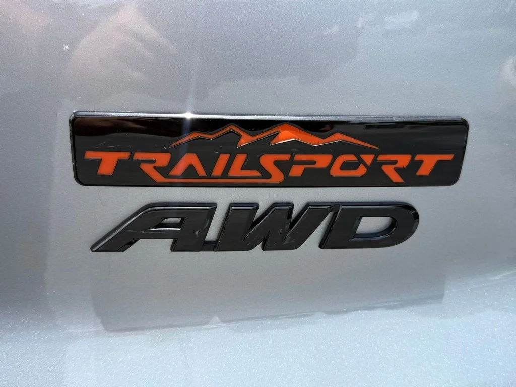 Certified Used 2023 Lunar Silver Metallic Honda TrailSport image 36