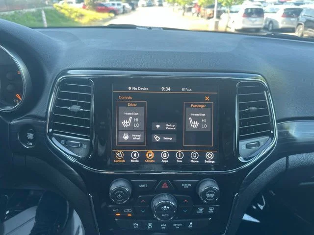 Used 2021 White Jeep Laredo X image 28