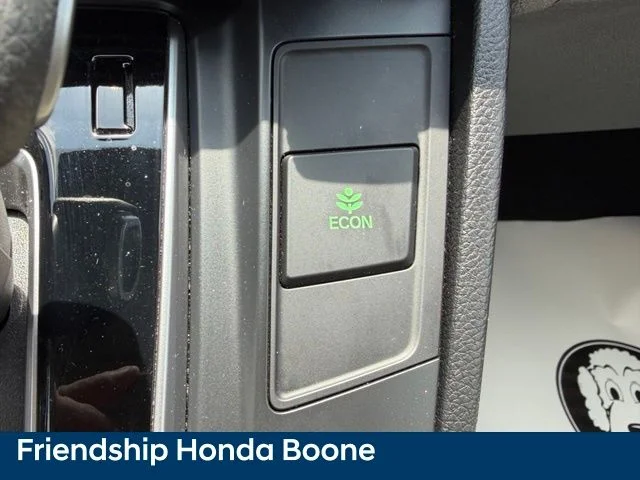 Used 2019 White Honda EX image 29