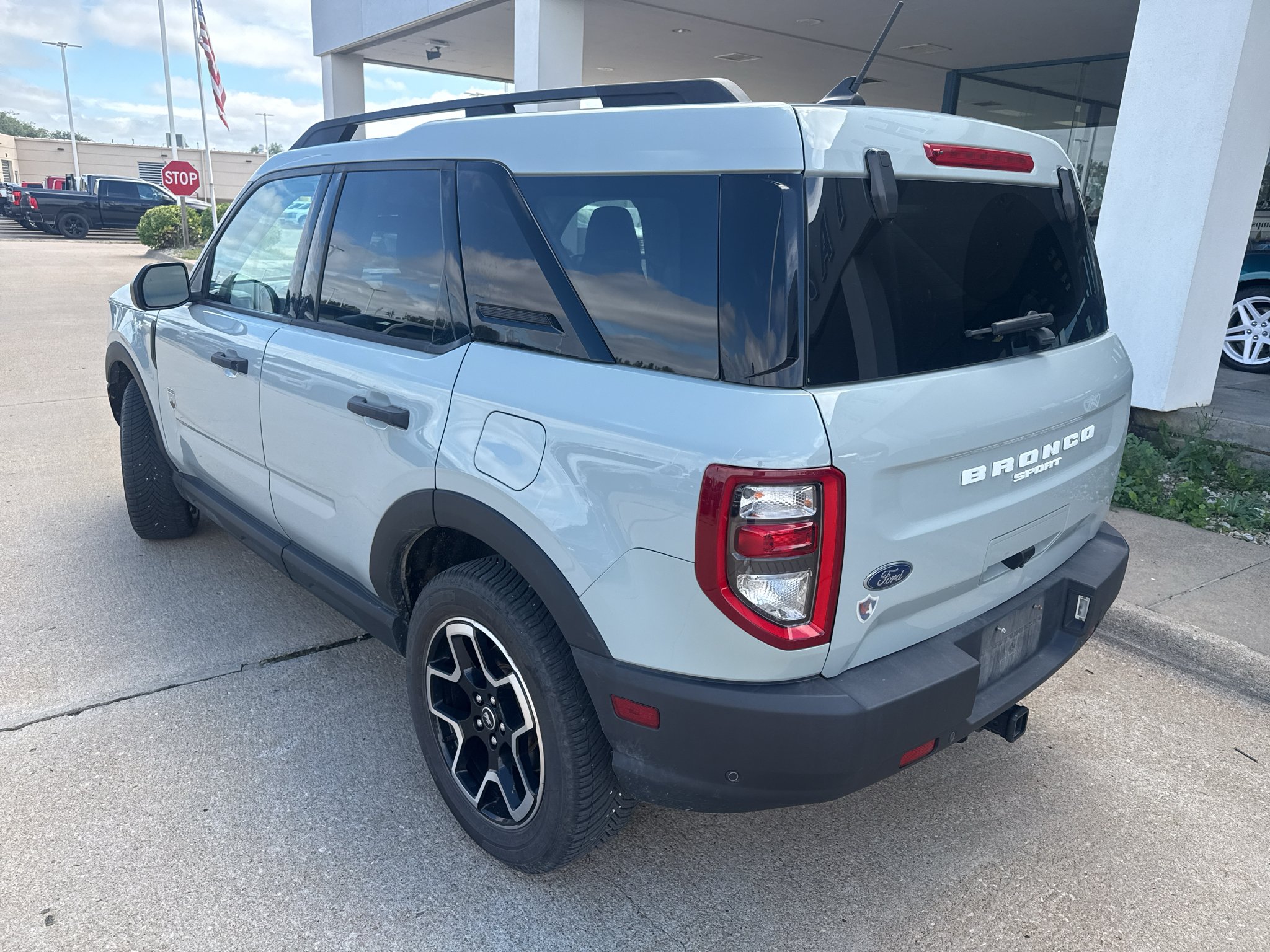 Used 2022 Cactus Grey Ford Big Bend image 8