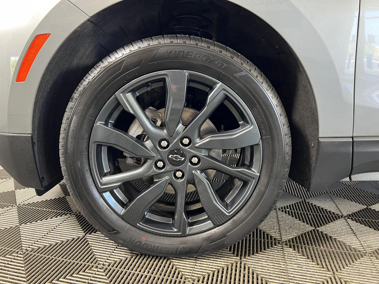 Used 2023 Sterling Gray Metallic Chevrolet RS image 31