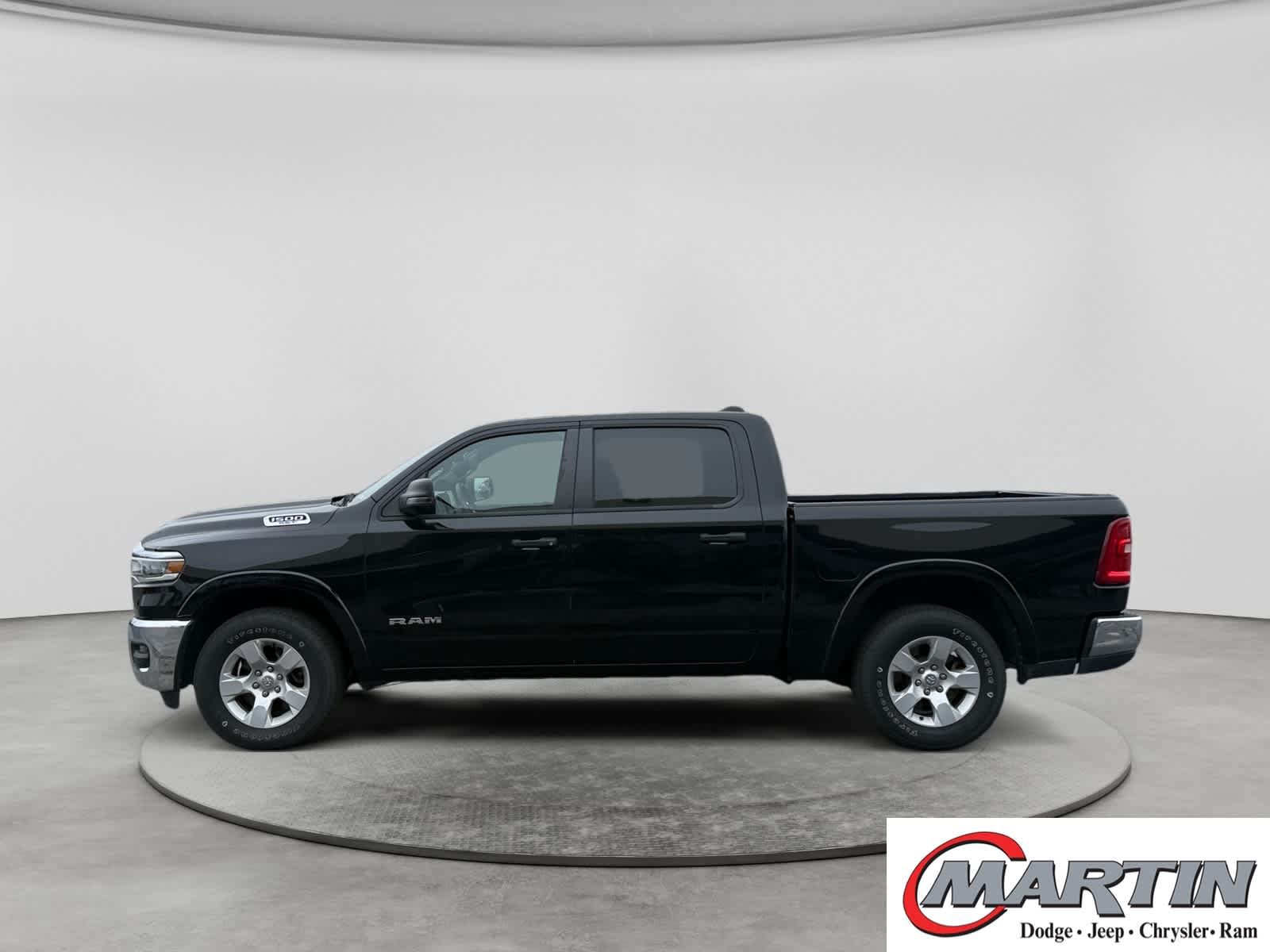 Used 2025 Diamond Black Crystal Pearlcoat Ram Big Horn image 8