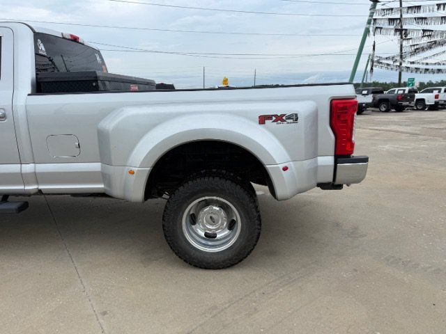 Used 2017 Silver Ford XLT image 13
