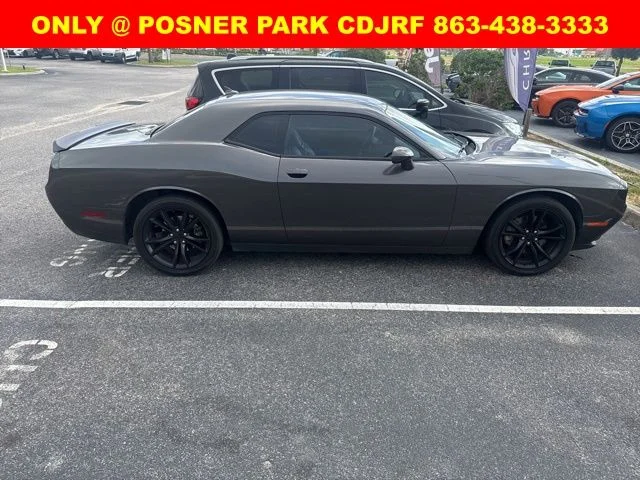 2016 Dodge Challenger SXT Plus's photo