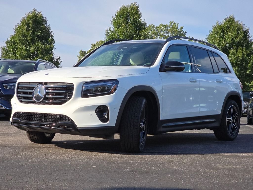 New 2026 Polar White Mercedes-Benz GLB 250 image 13