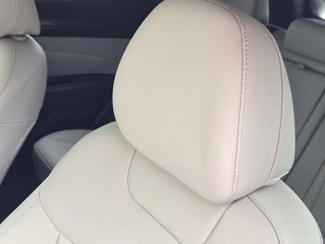 Certified Used 2025 Silver Hyundai SEL Convenience image 14
