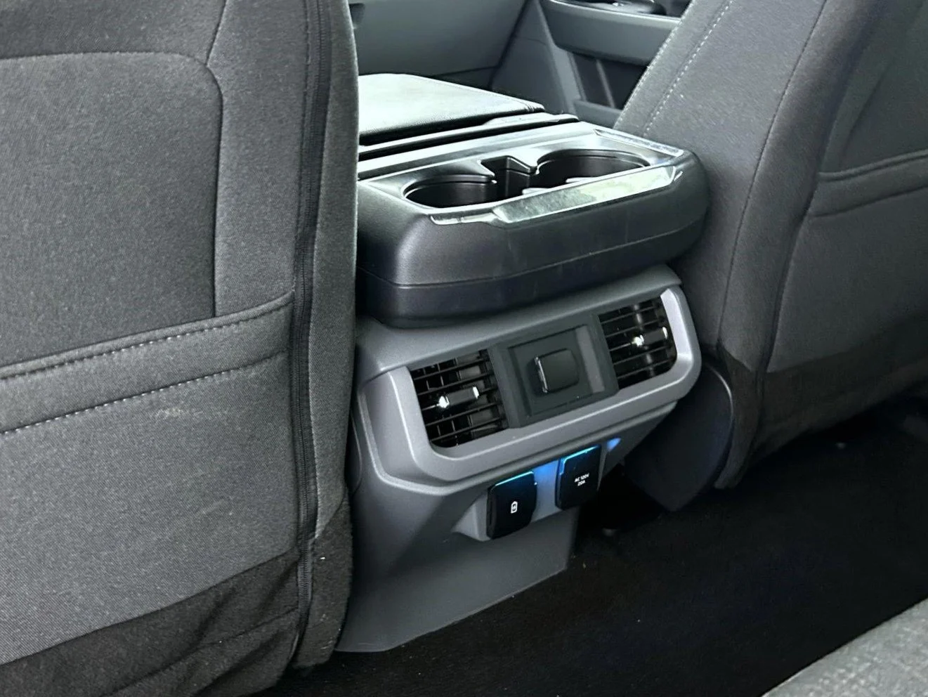 Used 2024 Black Ford XLT image 21