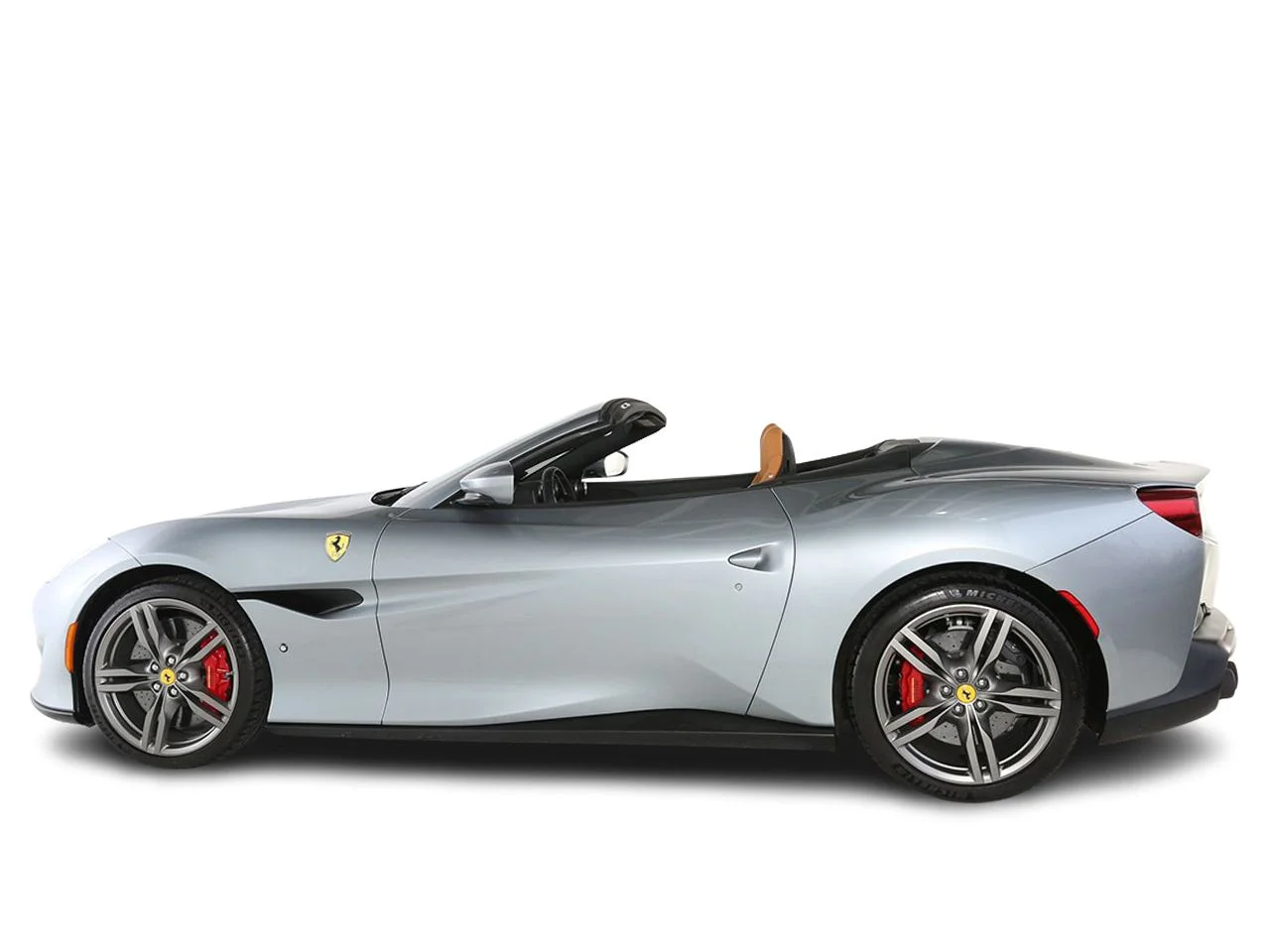 Used 2019 Gray Ferrari Base image 9