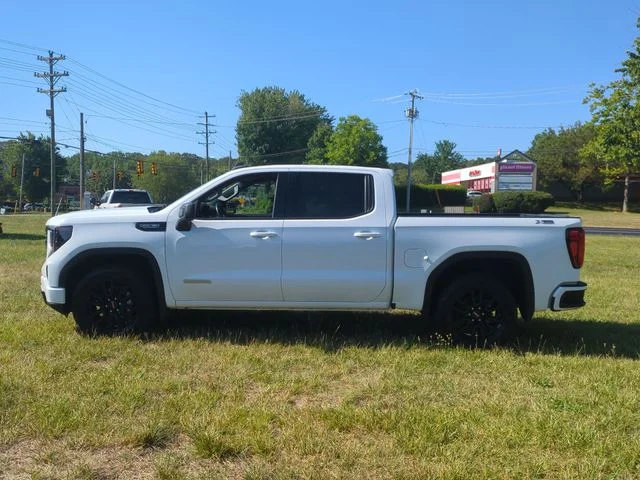 Used 2022 White GMC Elevation image 10