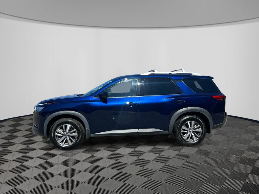 Used 2022 Blue Nissan SL image 2