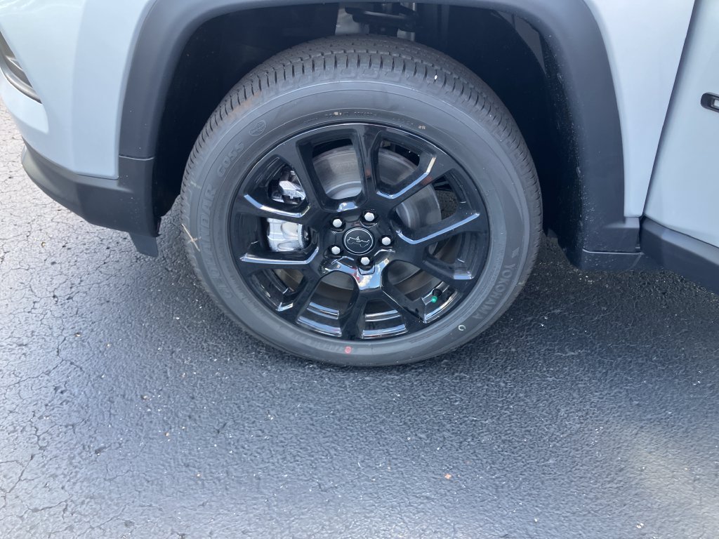 2026 Jeep Compass Latitude Altitude - Photo 10