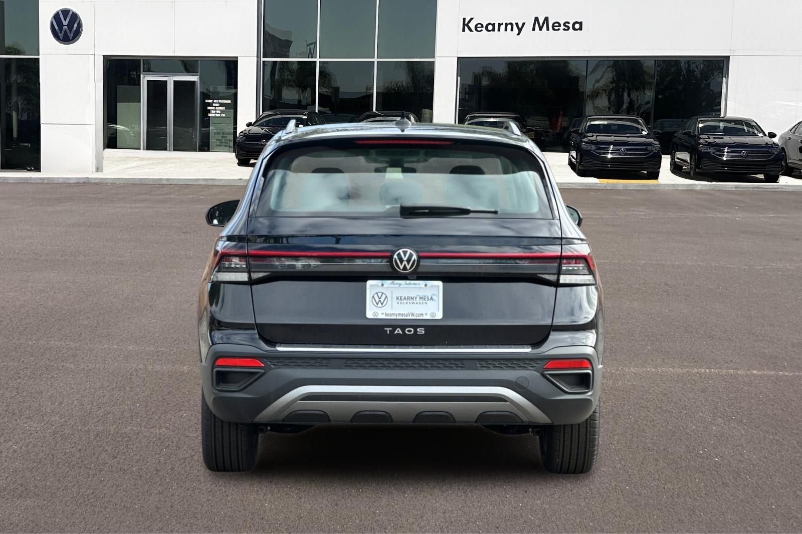 New 2026 Deep Black Pearl Volkswagen 1.5T S image 5