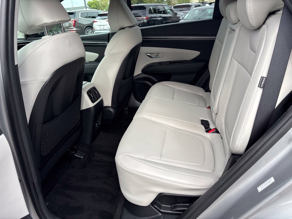 Used 2024 Silver Hyundai SEL Convenience image 15