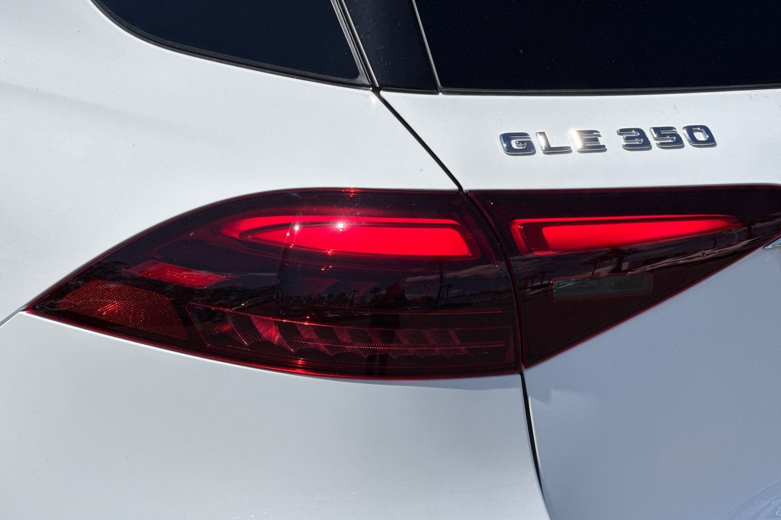 New 2026 Polar White Mercedes-Benz GLE 350 image 14