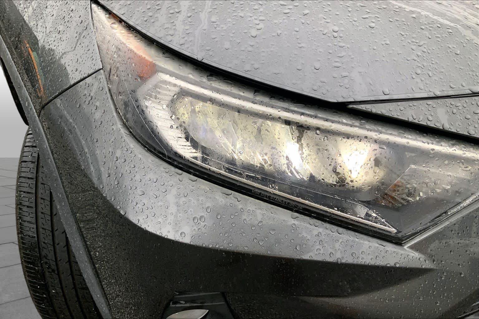 Used 2021 Magnetic Gray Metallic Toyota XLE image 25