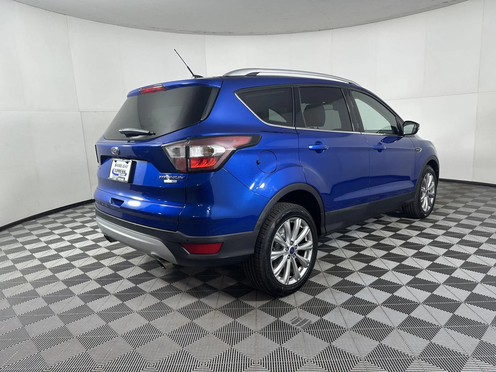 Used 2017 Lightning Blue Ford Titanium image 10