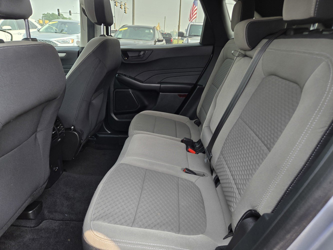 Used 2022  Ford SE image 26