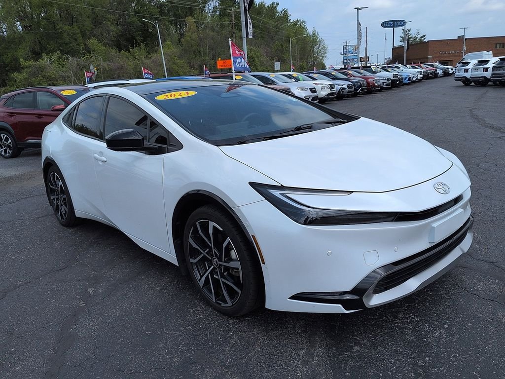 2024 Toyota Prius Prime XSE Premium's photo