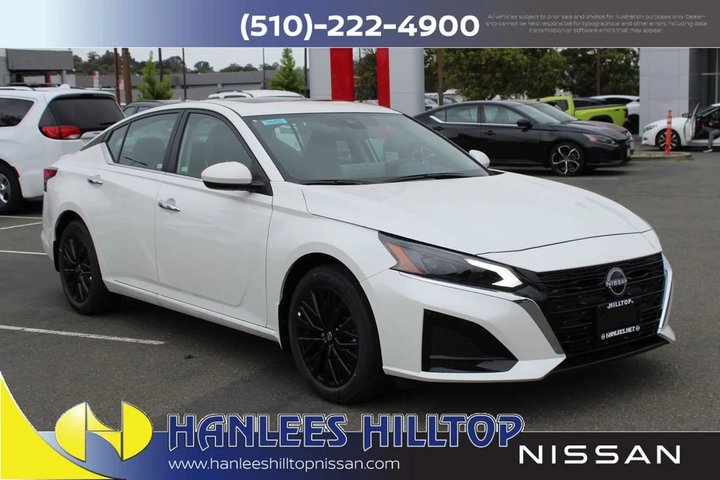 New 2025 White Nissan 2.5 SV image 5