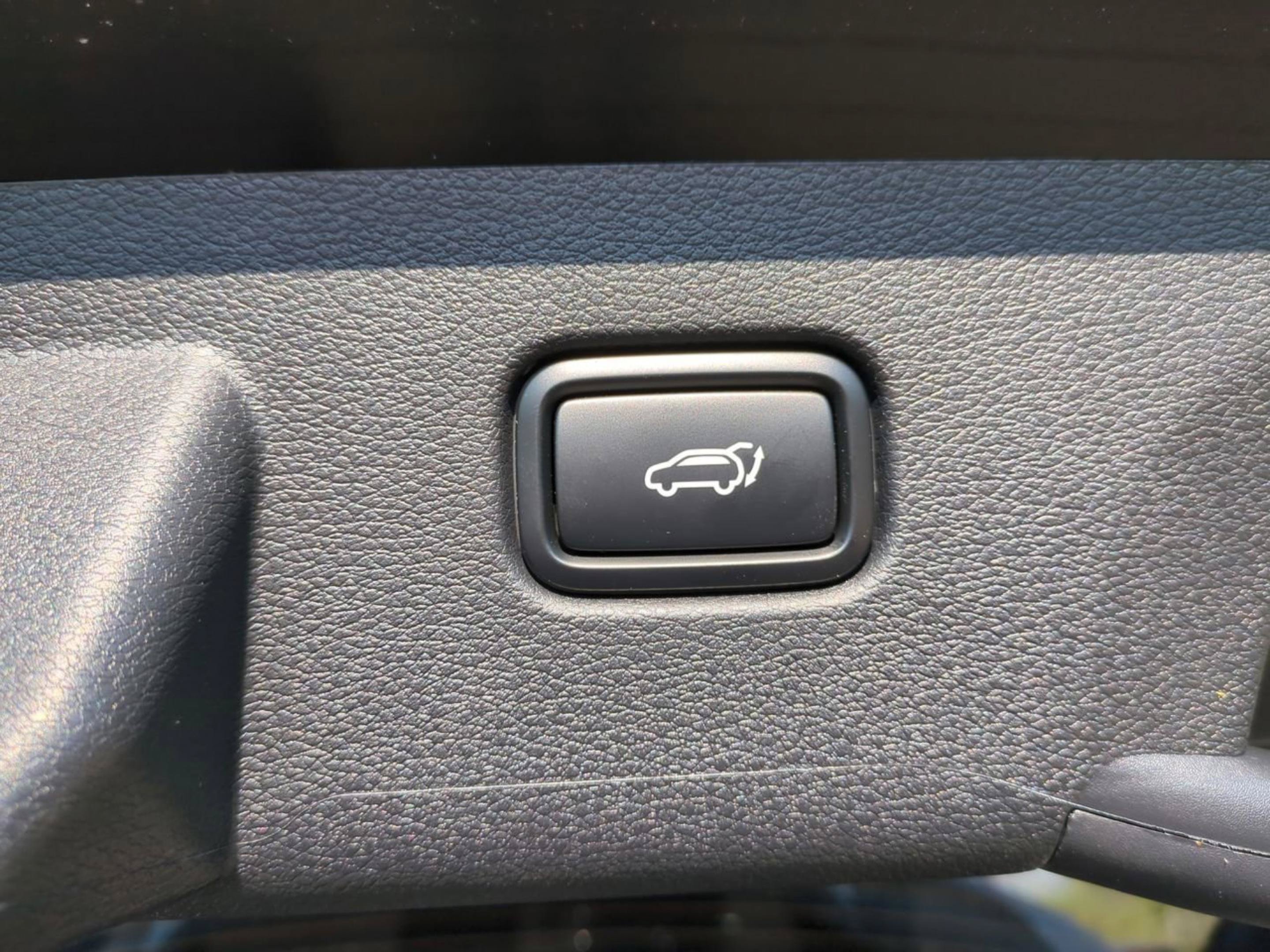 New 2026 Ebony Black Kia EX image 15