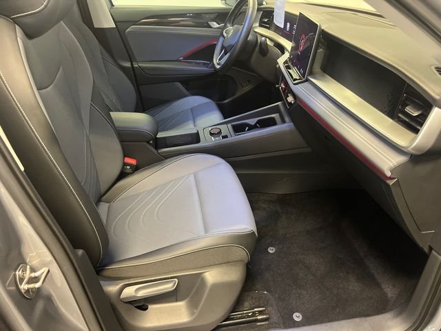 Certified Used 2025 Silver Volkswagen 2.0T SE image 12