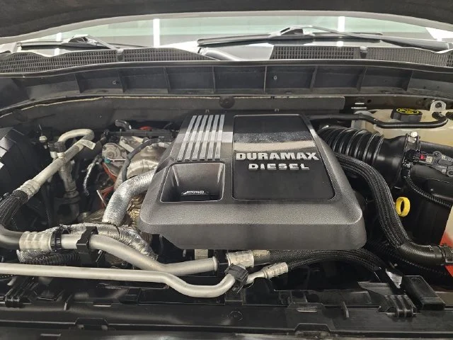 Used 2023 Summit White GMC Elevation image 36