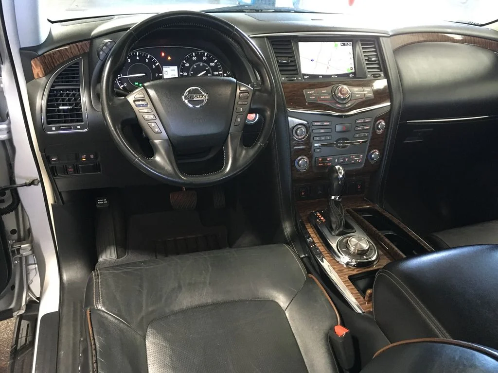 Used 2020 Silver Nissan SL image 26
