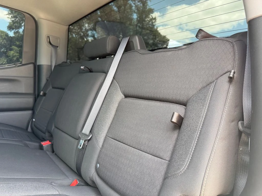 Used 2022 Gray GMC Elevation image 19