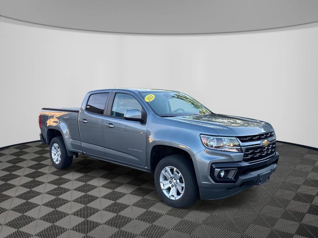 Used 2021 Gray Chevrolet LT image 3