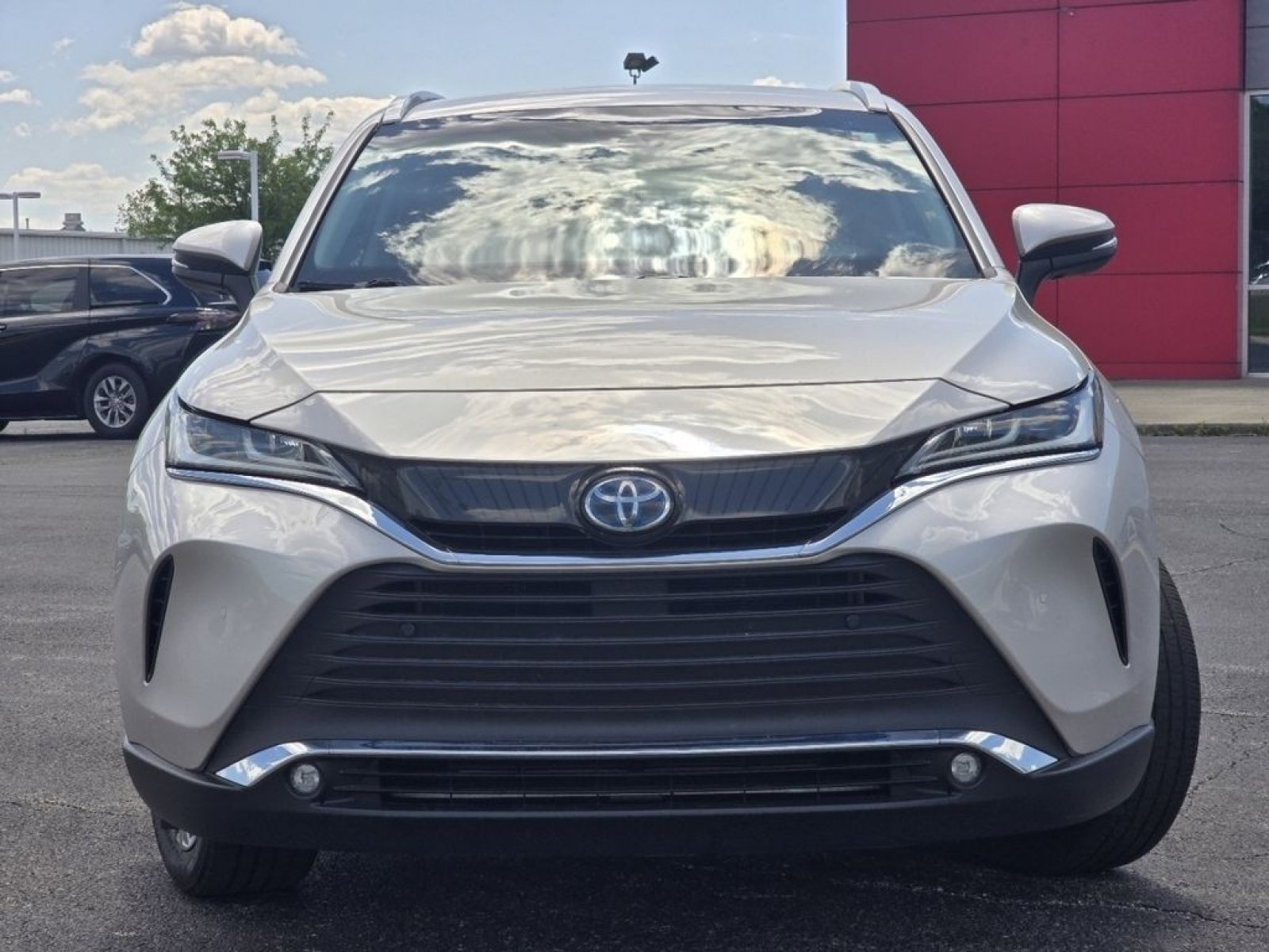 Used 2024 Titanium Toyota XLE image 11