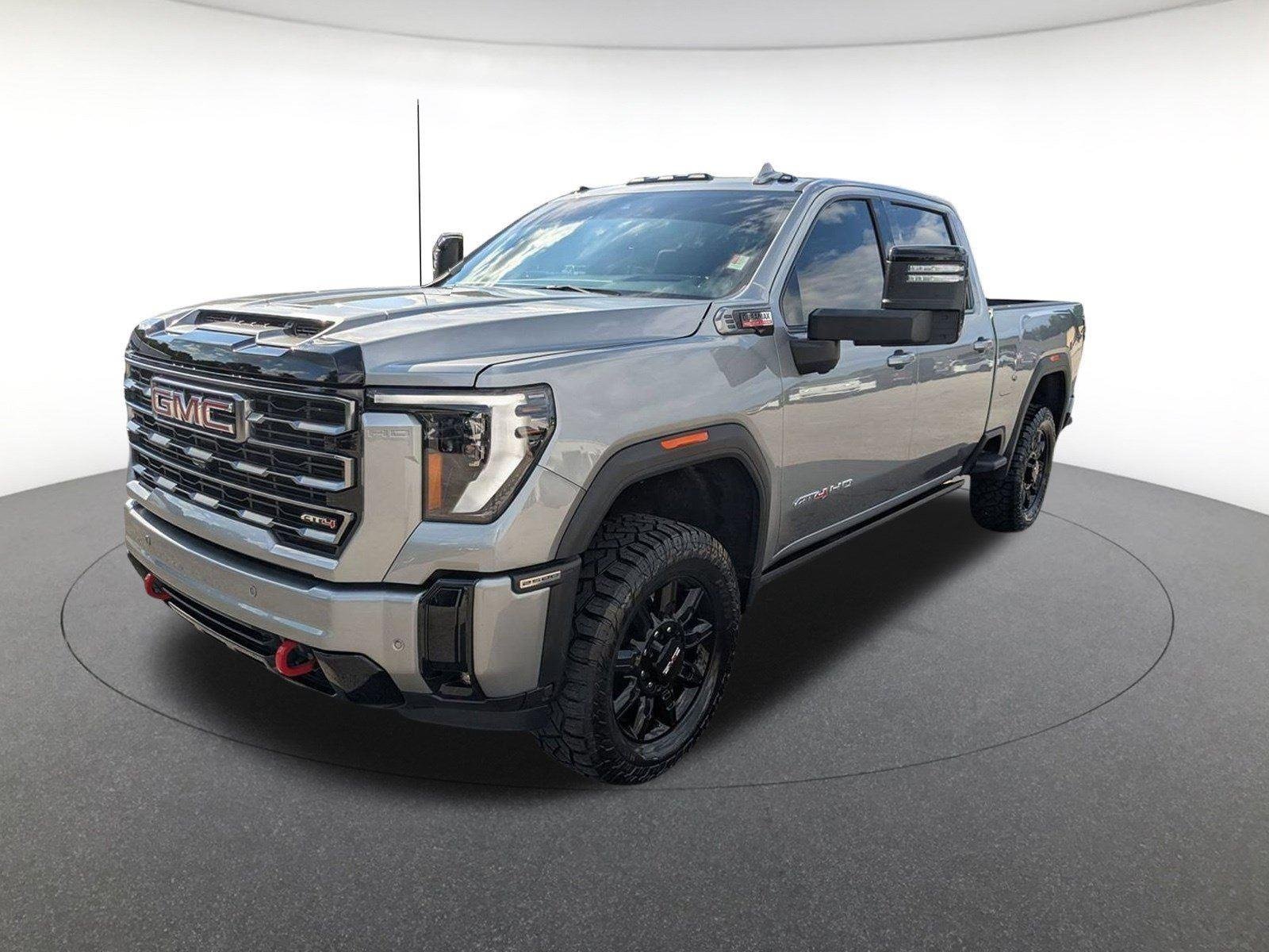 Used 2026 Sterling Metallic GMC AT4 image 9
