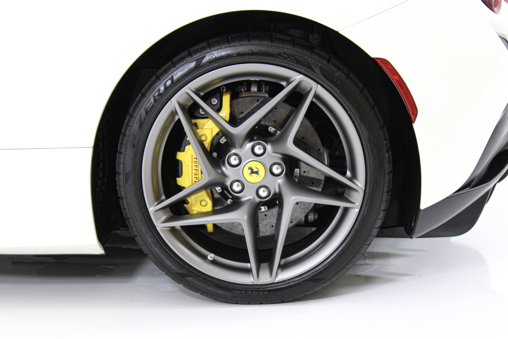 Used 2022 White Ferrari  image 25