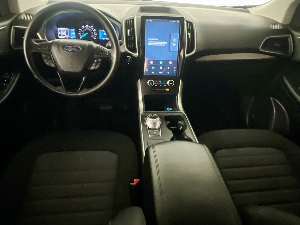 Used 2024 Gray Ford SE image 28