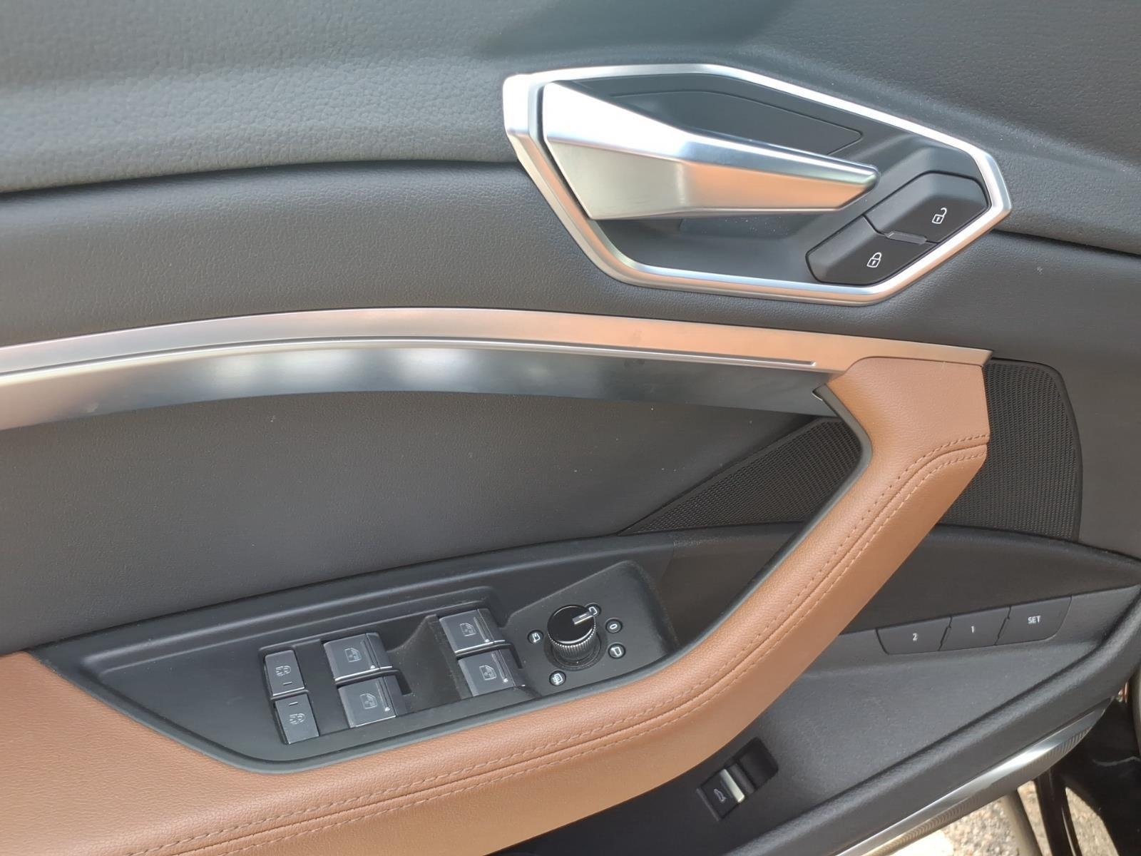 Used 2019 Mythos Black Metallic Audi Premium Plus image 13