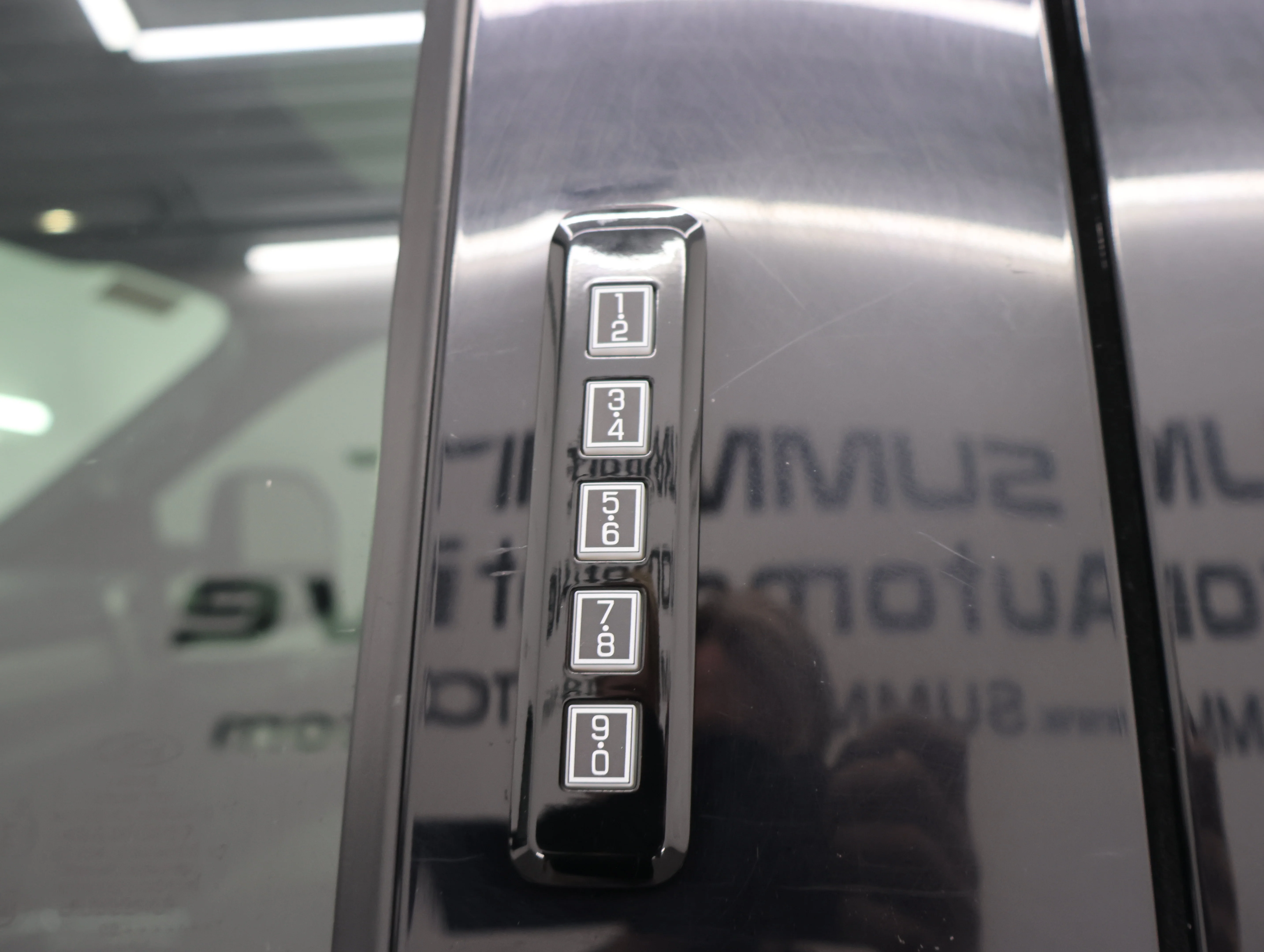 Used 2022 Agate Black Metallic Ford Lariat image 39